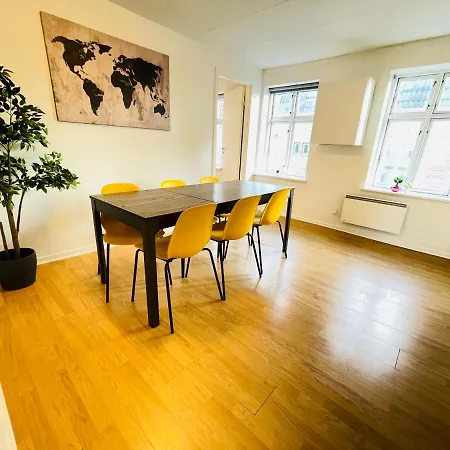 Aday - Reberbansgade * Ålborg
